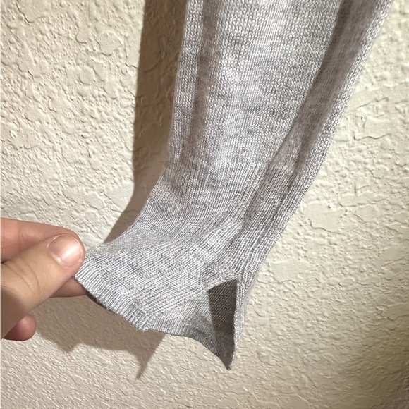 Zara knit grey sweater with side and wrist slits and detailing - Picture 4 of 6